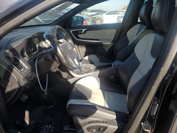 2015 Volvo XC60 T5 Drive-E Platinum с VIN YV440MDD9F2626016, выставлен на аукционе Copart как лот 82492164 с пробегом 167 072 миль миль и Чистый • Clean title. История ставок и продаж доступна на DreamBid. Изображение 7.