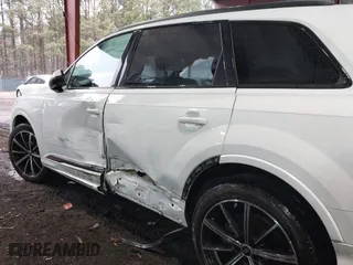 2023 Audi Q7 Premium Plus with VIN WA1LXBF76PD002387, listed as a IAAI auction lot 41307681 with 27,674 mi miles. Bid and sale history available at carsss.com. Image 6.