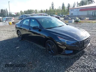 2022 Hyundai Elantra SEL z VIN 5NPLS4AG6NH060109, wystawiony jako IAAI lot #42227757 z przebiegiem 17 586 mil mil oraz . Historia ofert i sprzedaży dostępna na DreamBid. Obrazek 1.