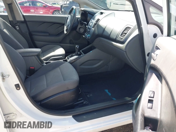 2018 Kia Forte LX with VIN 3KPFK4A77JE245278, listed as a IAAI auction lot 41797240 with 90,640 mi miles. Bid and sale history available at carsss.com. Image 5.