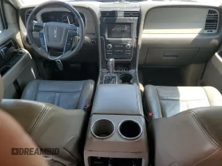 2015 Lincoln Navigator z VIN 5LMJJ3HT2FEJ04284, wystawiony jako Copart lot #53543895 z przebiegiem 208 909 mil mil oraz Szkoda całkowita • Salvage title. Historia ofert i sprzedaży dostępna na DreamBid. Obrazek 8.