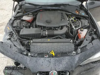 2021 Alfa Romeo Giulia Ti z VIN ZARFANBN0M7649345, wystawiony jako Copart lot #55123615 z przebiegiem 29 562 mil mil oraz Szkoda całkowita • Salvage title. Historia ofert i sprzedaży dostępna na DreamBid. Obrazek 11.