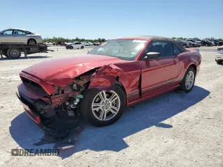 2013 Ford Mustang V6 z VIN 1ZVBP8EM9D5217390, wystawiony jako Copart lot #50158865 z przebiegiem 128 928 mil mil oraz Szkoda całkowita • Salvage title. Historia ofert i sprzedaży dostępna na DreamBid. Obrazek 1.