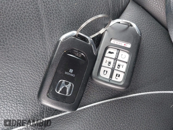 2024 Honda Odyssey EX-L with VIN 5FNRL6H69RB053109, listed as a IAAI auction lot 41902641 with 19,358 mi miles and . Bid and sale history available at DreamBid. Image 11.