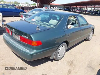 2000 Toyota Camry CE z VIN 4T1BG22K9YU931157, wystawiony jako IAAI lot #42370152 z przebiegiem 222 721 mil mil oraz . Historia ofert i sprzedaży dostępna na DreamBid. Obrazek 4.