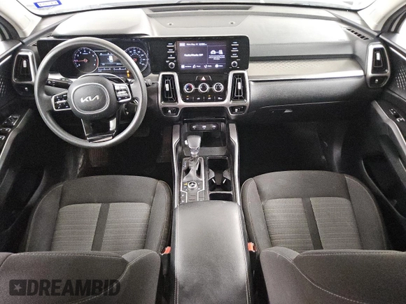 2022 Kia Sorento LX with VIN 5XYRGDLC2NG075039, listed as a Copart auction lot 56570695 with 81,911 mi miles and Clean title. Bid and sale history available at DreamBid. Image 8.