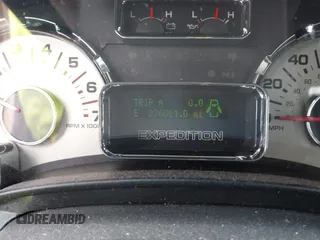 2008 Ford Expedition Limited с VIN 1FMFU19528LA36121, выставлен на аукционе IAAI как лот 42363056 с пробегом 236 081 миль миль и . История ставок и продаж доступна на DreamBid. Изображение 7.
