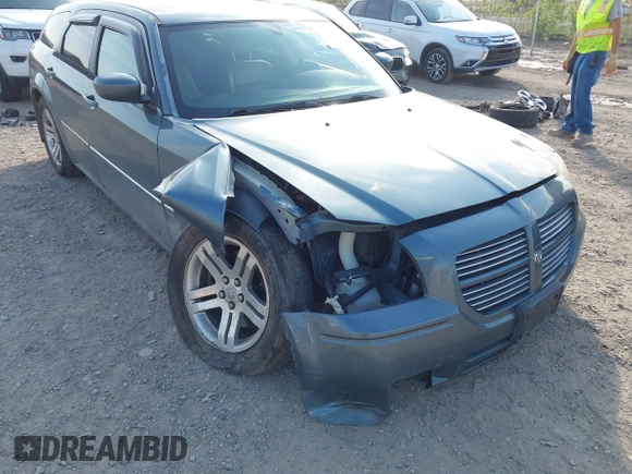 2005 Dodge Magnum RT z VIN 2D8GV58225H549030, wystawiony jako IAAI lot #42140260 z przebiegiem 62 273 mil mil oraz . Historia ofert i sprzedaży dostępna na DreamBid. Obrazek 6.