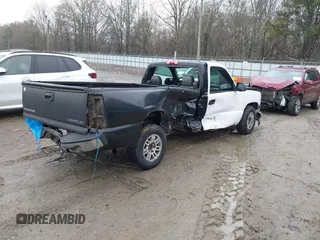 2004 Chevrolet Silverado 1500 Work Truck with VIN 1GCEC14X44Z335614, listed as a IAAI auction lot 41428046 with 201,735 mi miles. Bid and sale history available at carsss.com. Image 4.