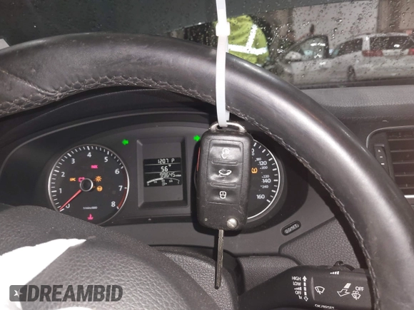 2014 Volkswagen Jetta SEL с VIN 3VWL17AJ6EM372759, выставлен на аукционе IAAI как лот 42305046 с пробегом 99 645 миль миль и . История ставок и продаж доступна на DreamBid. Изображение 11.