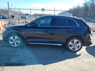 2021 Audi Q5 Premium Plus with VIN WA1BAAFY9M2048397, listed as a IAAI auction lot 41486775 with 39,624 mi miles and . Bid and sale history available at DreamBid. Image 14.