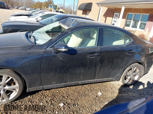 2009 Lexus IS 250 with VIN JTHBK262695105390, listed as a IAAI auction lot 41373344 with 215,356 mi miles. Bid and sale history available at carsss.com. Image 14.