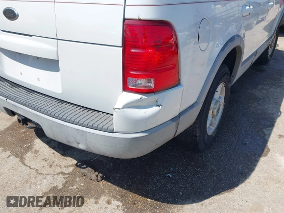 2002 Ford Explorer XLT with VIN 1FMZU63E22ZC43843, listed as a IAAI auction lot 41886199 with 255,857 mi miles and . Bid and sale history available at DreamBid. Image 6.
