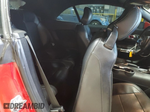 2020 Ford Mustang EcoBoost z VIN 1FATP8UH6L5125878, wystawiony jako Copart lot #60897975 z przebiegiem 70 475 mil mil oraz Szkoda całkowita • Salvage title. Historia ofert i sprzedaży dostępna na DreamBid. Obrazek 10.