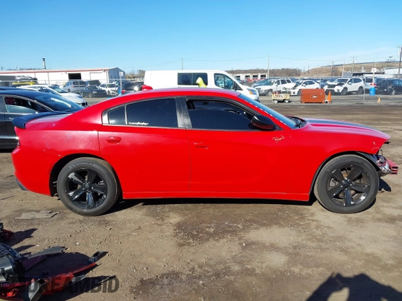 2016 Dodge Charger SXT with VIN 2C3CDXHG2GH350848, listed as a IAAI auction lot 41811927 with 98,016 mi miles and . Bid and sale history available at carsss.com. Image 14.
