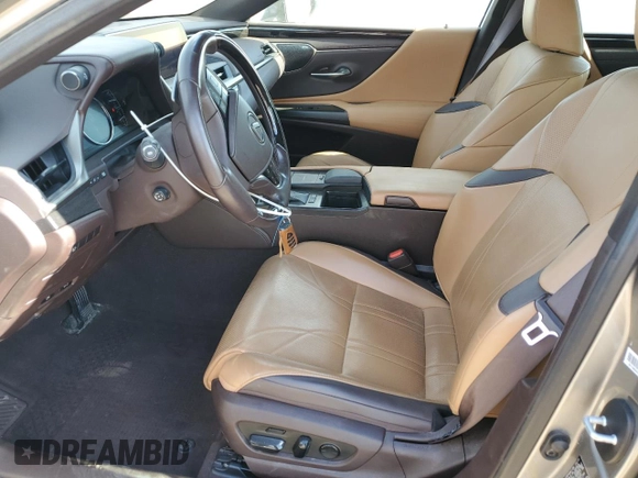 2019 Lexus ES 300h z VIN JTHB21B14K2031336, wystawiony jako Copart lot #63845915 z przebiegiem 47 138 mil mil oraz Szkoda całkowita • Salvage title. Historia ofert i sprzedaży dostępna na DreamBid. Obrazek 7.