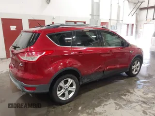 2014 Ford Escape SE z VIN 1FMCU9GX5EUA05294, wystawiony jako IAAI lot #42282028 z przebiegiem 119 046 mil mil oraz . Historia ofert i sprzedaży dostępna na DreamBid. Obrazek 4.