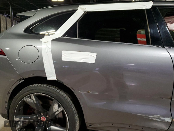 2023 Jaguar F-Pace SVR with VIN SADCZ2EE1PA704896, listed as a Copart auction lot 47456695 with 6,623 mi miles and Salvage Title. Bid and sale history available at DreamBid. Image 13.