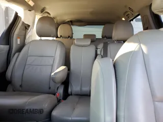 2018 Toyota Sienna XLE Auto Access Seat with VIN 5TDYZ3DC1JS959663, listed as a Copart auction lot 46196785 with 94,459 mi miles and Salvage Title. Bid and sale history available at carsss.com. Image 10.