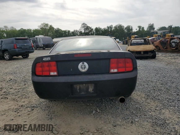 2008 Ford Mustang Deluxe with VIN 1ZVHT80N485154386, listed as a Copart auction lot 53885025 with 164,818 mi miles and Salvage Title. Bid and sale history available at DreamBid. Image 6.