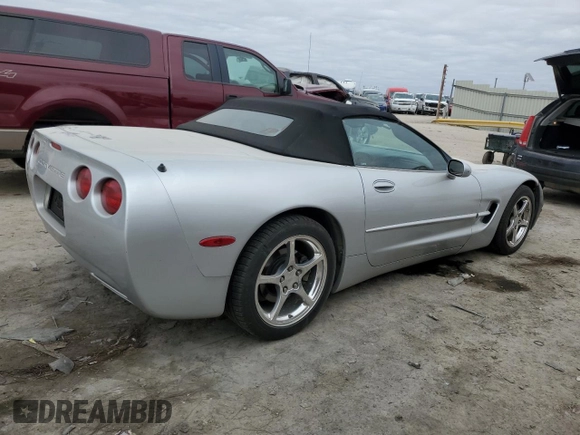 2003 Chevrolet Corvette with VIN 1G1YY32G335100634, listed as a Copart auction lot 43780385 with 85,839 mi miles and Clean Title. Bid and sale history available at carsss.com. Image 3.