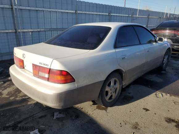 1997 Lexus ES 300 Luxury Sport Sdn with VIN JT8BF22G7V0065639, listed as a Copart auction lot 43075465 with 171,351 mi miles and Salvage Title. Bid and sale history available at carsss.com. Image 3.