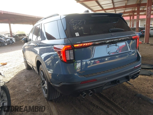 2025 Ford Explorer ST with VIN 1FMWK8GC9SGA36911, listed as a IAAI auction lot 41728775 with 3,925 mi miles. Bid and sale history available at carsss.com. Image 3.