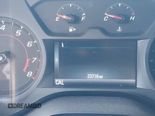 2017 Chevrolet Camaro 1LT z VIN 1G1FB1RS3H0215472, wystawiony jako IAAI lot #42192641 z przebiegiem 23 716 mil mil oraz . Historia ofert i sprzedaży dostępna na DreamBid. Obrazek 7.
