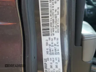 2014 Jeep Cherokee Latitude z VIN 1C4PJLCS5EW148272, wystawiony jako Copart lot #52852295 z przebiegiem 99 591 mil mil oraz Szkoda całkowita • Salvage title. Historia ofert i sprzedaży dostępna na DreamBid. Obrazek 14.