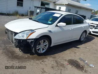 2011 Nissan Altima 2.5 S with VIN 1N4AL2AP6BN476218, listed as a IAAI auction lot 37731114 with 142,047 mi miles. Bid and sale history available at carsss.com. Image 18.