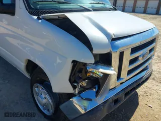 2009 Ford Econoline Wagon XL with VIN 1FBSS31L49DA13485, listed as a IAAI auction lot 41644578 with 126,803 mi miles. Bid and sale history available at carsss.com. Image 6.