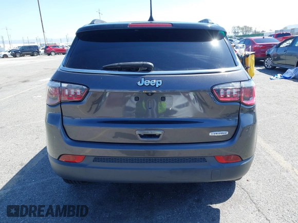 2020 Jeep Compass Altitude with VIN 3C4NJCBB0LT134047, listed as a IAAI auction lot 41806348 with 70,533 mi miles and . Bid and sale history available at carsss.com. Image 17.