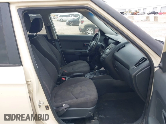 2013 Kia Soul with VIN KNDJT2A50D7559417, listed as a IAAI auction lot 42153196 with 152,119 mi miles. Bid and sale history available at carsss.com. Image 5.
