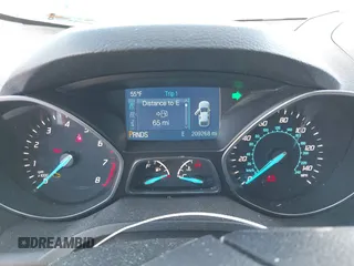 2014 Ford Escape SE with VIN 1FMCU9G90EUC24911, listed as a IAAI auction lot 42068333 with 209,268 mi miles. Bid and sale history available at carsss.com. Image 7.