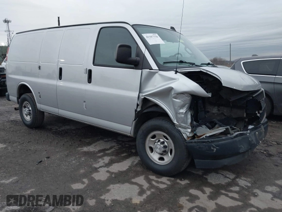 2018 Chevrolet Express Cargo Van with VIN 1GCWGAFG4J1272563, listed as a IAAI auction lot 41107558 with 1 mi miles. Bid and sale history available at carsss.com. Image 1.