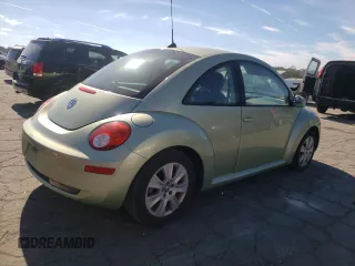 2008 Volkswagen New Beetle Coupe S with VIN 3VWPW31C78M527062, listed as a Copart auction lot 80710634 with 105,336 mi miles and Clean Title. Bid and sale history available at carsss.com. Image 3.