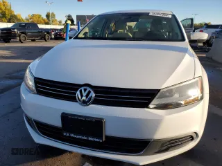 2014 Volkswagen Jetta TDI w/Premium with VIN 3VW3L7AJ4EM390185, listed as a Copart auction lot 76391084 with 49,897 mi miles and Salvage title. Bid and sale history available at DreamBid. Image 5.