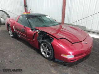 2001 Chevrolet Corvette with VIN 1G1YY22G515113067, listed as a IAAI auction lot 40221194 with 87,020 mi miles. Bid and sale history available at carsss.com. Image 1.