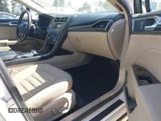 2017 Ford Fusion SE z VIN 3FA6P0HD3HR132779, wystawiony jako IAAI lot #42690212 z przebiegiem 165 293 mil mil oraz . Historia ofert i sprzedaży dostępna na DreamBid. Obrazek 5.