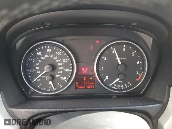 2006 BMW 3 Series 325i with VIN WBAVB13506PT13902, listed as a Copart auction lot 52562805 with 129,745 mi miles and Salvage Title. Bid and sale history available at carsss.com. Image 9.