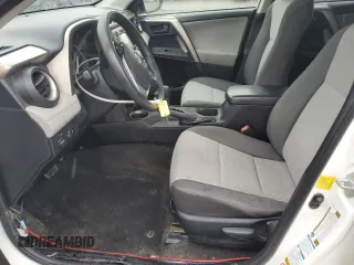 2015 Toyota RAV4 LE with VIN JTMBFREV3FD098619, listed as a Copart auction lot 52030325 with 296,877 mi miles and Clean Title. Bid and sale history available at carsss.com. Image 7.