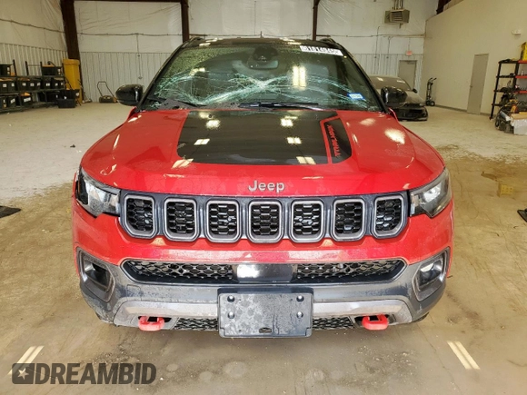 2025 Jeep Compass Trailhawk с VIN 3C4NJDDN5ST557511, выставлен на аукционе Copart как лот 61814945 с пробегом 16 464 миль миль и Чистый • Clean title. История ставок и продаж доступна на DreamBid. Изображение 5.