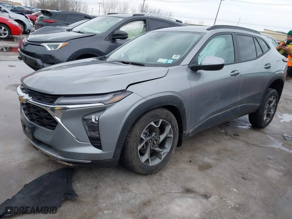 2025 Chevrolet Trax LT with VIN KL77LHEP8SC080334, listed as a IAAI auction lot 41662374 with 4,523 mi miles. Bid and sale history available at carsss.com. Image 16.