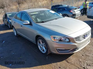 2015 Volvo S60 T5 Premier with VIN YV1612TK8F1348755, listed as a IAAI auction lot 41664571 with 117,001 mi miles. Bid and sale history available at carsss.com. Image 1.