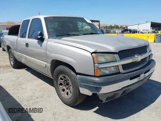 2005 Chevrolet Silverado 1500 z VIN 1GCEC19V95Z358315, wystawiony jako IAAI lot #42560292 z przebiegiem 236 817 mil mil oraz . Historia ofert i sprzedaży dostępna na DreamBid. Obrazek 1.