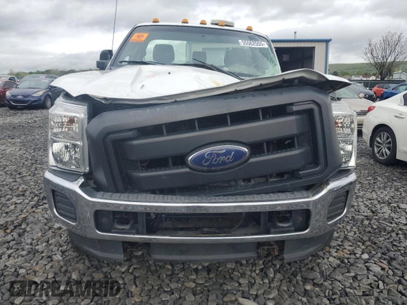 2015 Ford F-250 XLT z VIN 1FTBF2B60FEB66454, wystawiony jako Copart lot #55562555 z przebiegiem Nie podano mil oraz Szkoda całkowita • Salvage title. Historia ofert i sprzedaży dostępna na DreamBid. Obrazek 5.