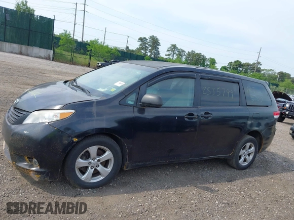 2014 Toyota Sienna L with VIN 5TDZK3DC0ES445088, listed as a IAAI auction lot 42443966 with Not provided miles and . Bid and sale history available at DreamBid. Image 13.