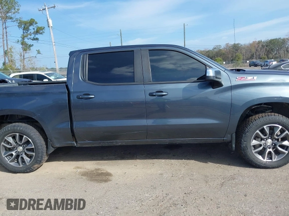 2019 Chevrolet Silverado 1500 LT with VIN 3GCUYDED6KG169399, listed as a IAAI auction lot 41724992 with 191,196 mi miles. Bid and sale history available at carsss.com. Image 13.