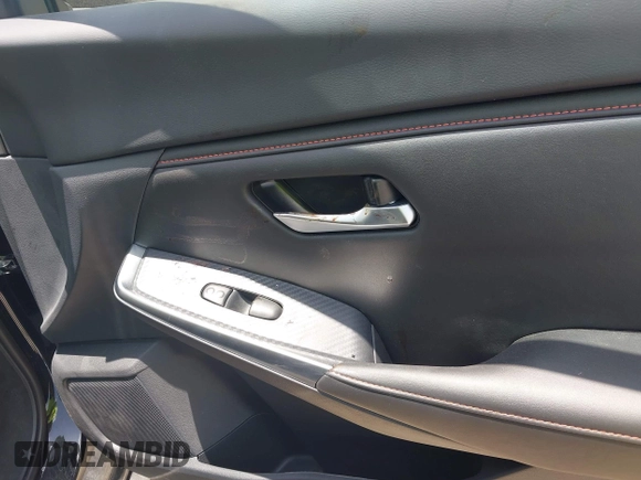 2025 Nissan Sentra SR с VIN 3N1AB8DV3SY314627, выставлен на аукционе IAAI как лот 42441501 с пробегом Не указан миль и . История ставок и продаж доступна на DreamBid. Изображение 16.