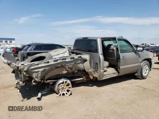 2003 GMC Sierra Denali z VIN 2GTFK69U831158334, wystawiony jako Copart lot #66320714 z przebiegiem Nie podano mil oraz Szkody całkowita. Historia ofert i sprzedaży dostępna na DreamBid. Obrazek 3.